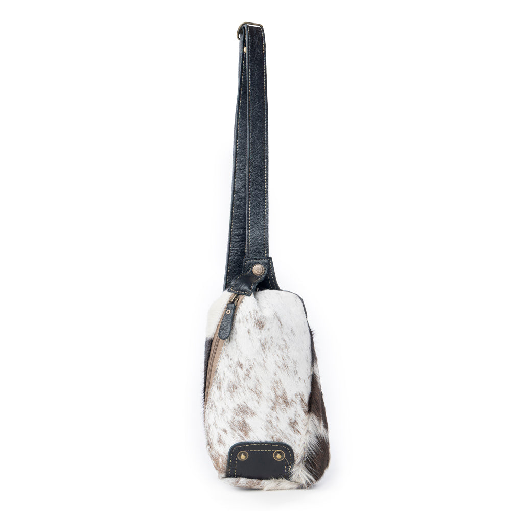 Robnette Ranch Fanny-Pack Bag in Dark & White - Myra USA