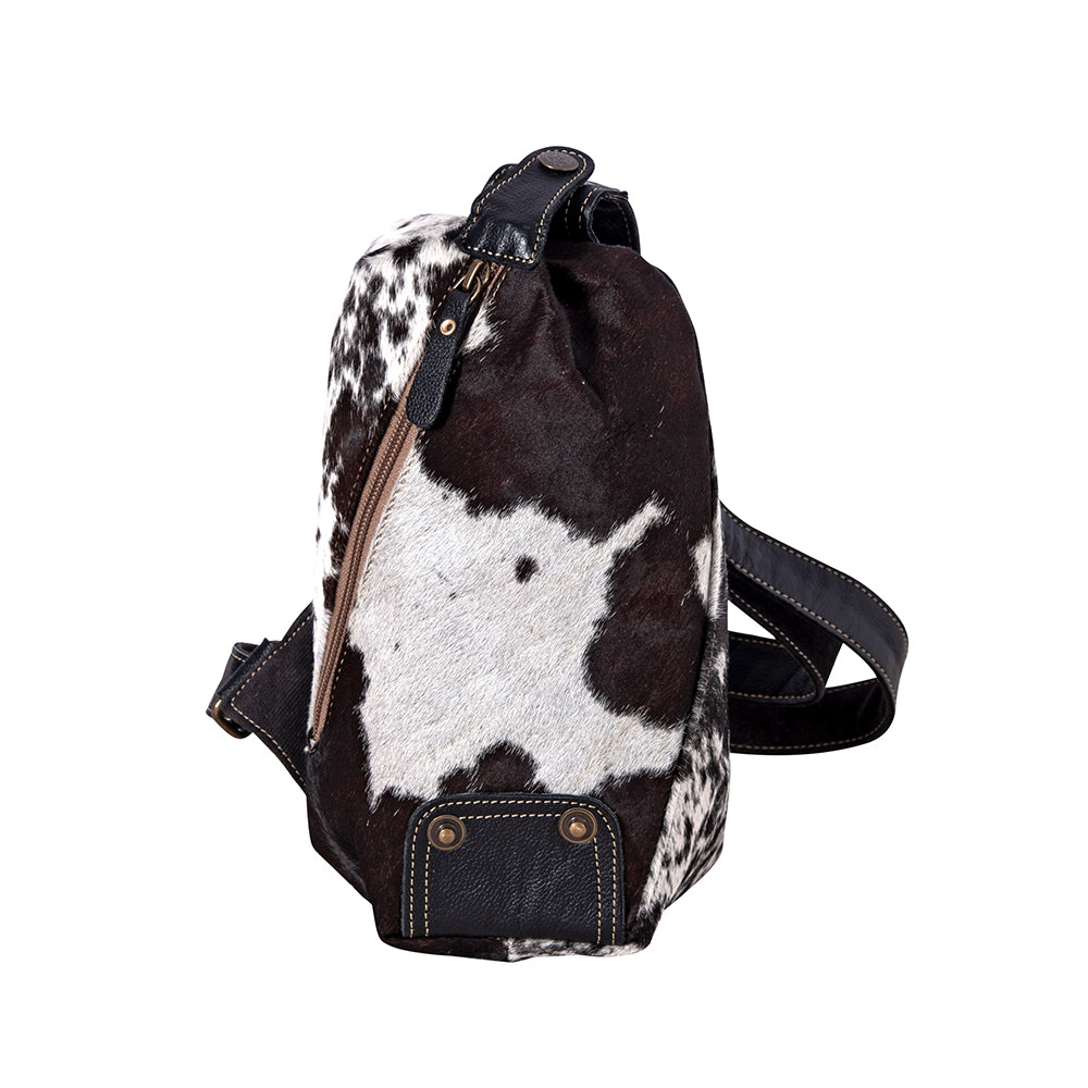 Robnette Ranch Fanny-Pack Bag in Dark & White - Myra USA