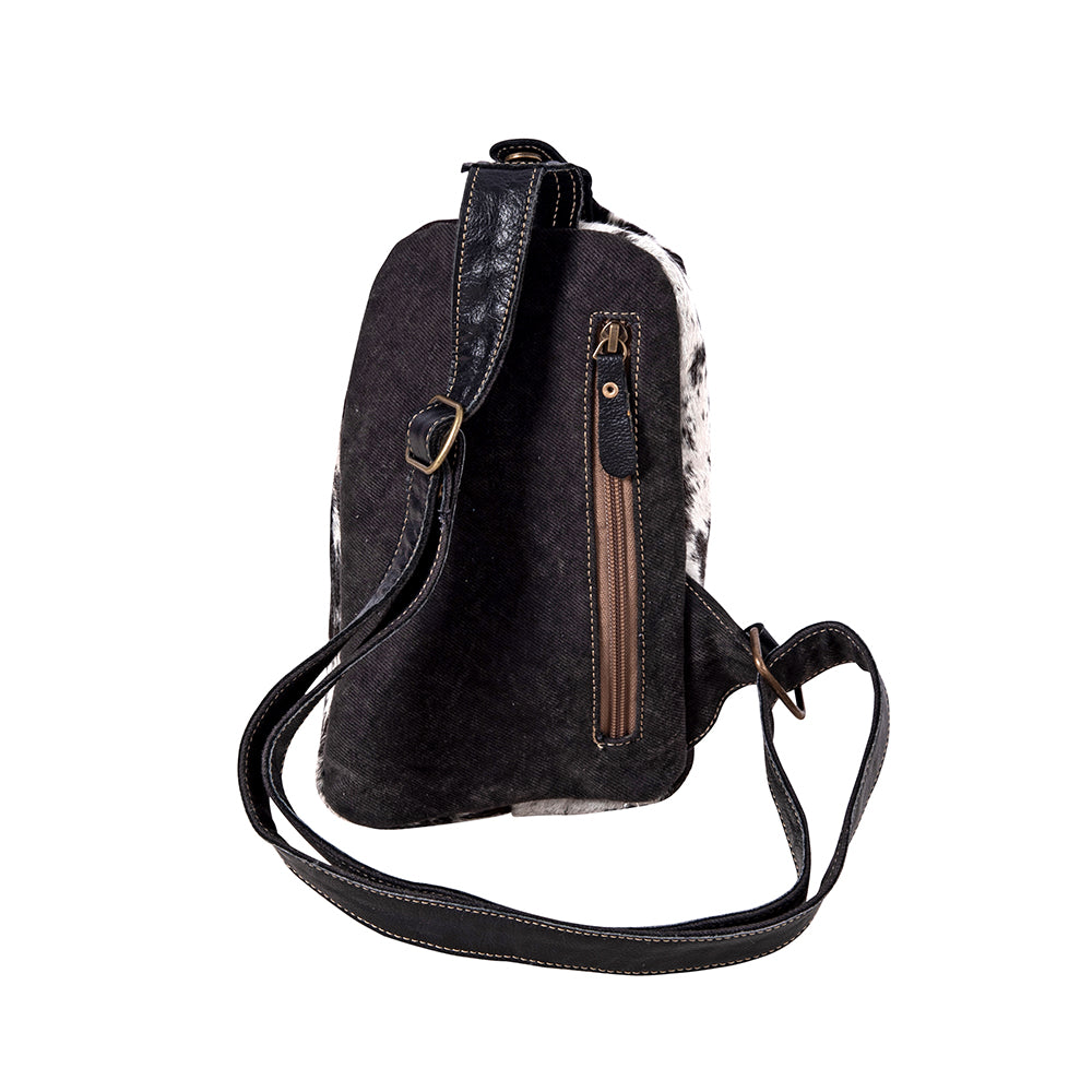 Robnette Ranch Fanny-Pack Bag in Dark & White - Myra USA