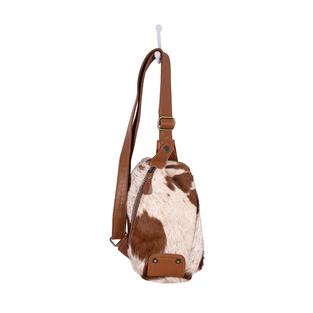 Robnette Ranch Fanny-Pack Bag In Caramel & White - Myra USA
