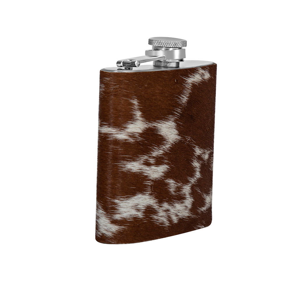 Mountain Trail Flask in Caramel Hair-on Hide - Myra USA