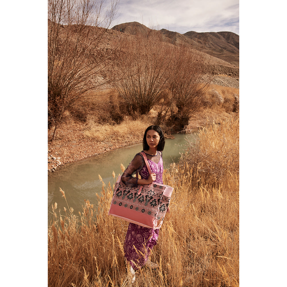 Suzanna Trail Weekender Bag - Myra USA