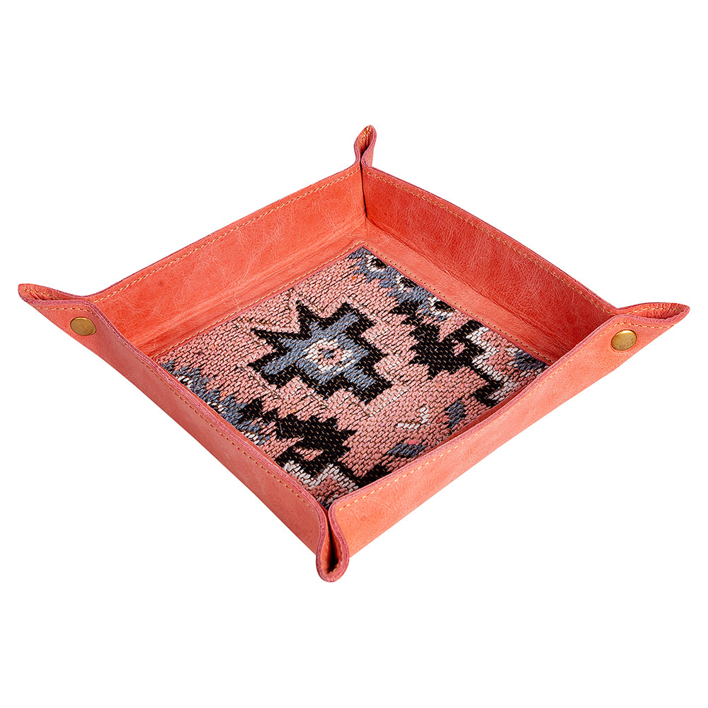 Suzanna Trail Tray - Myra USA