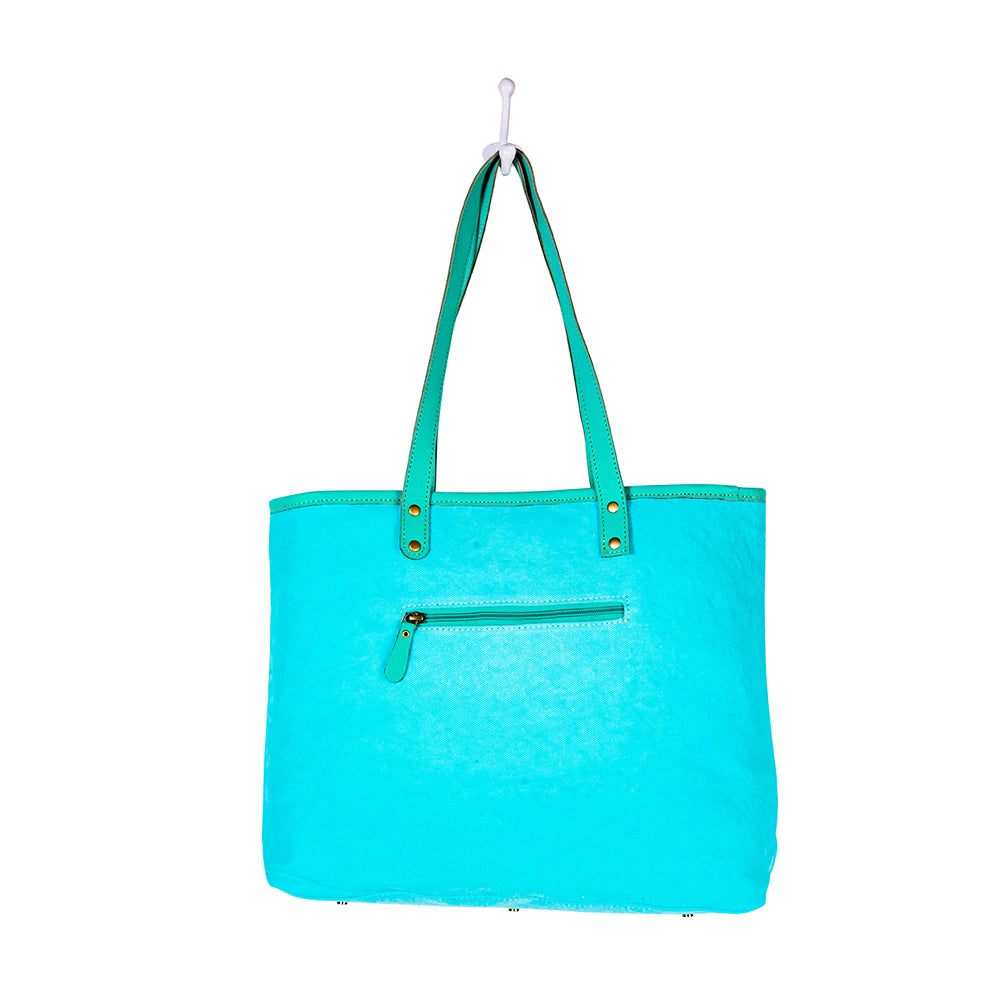 Tonga Ridge Tote Bag In Turquoise - Myra USA