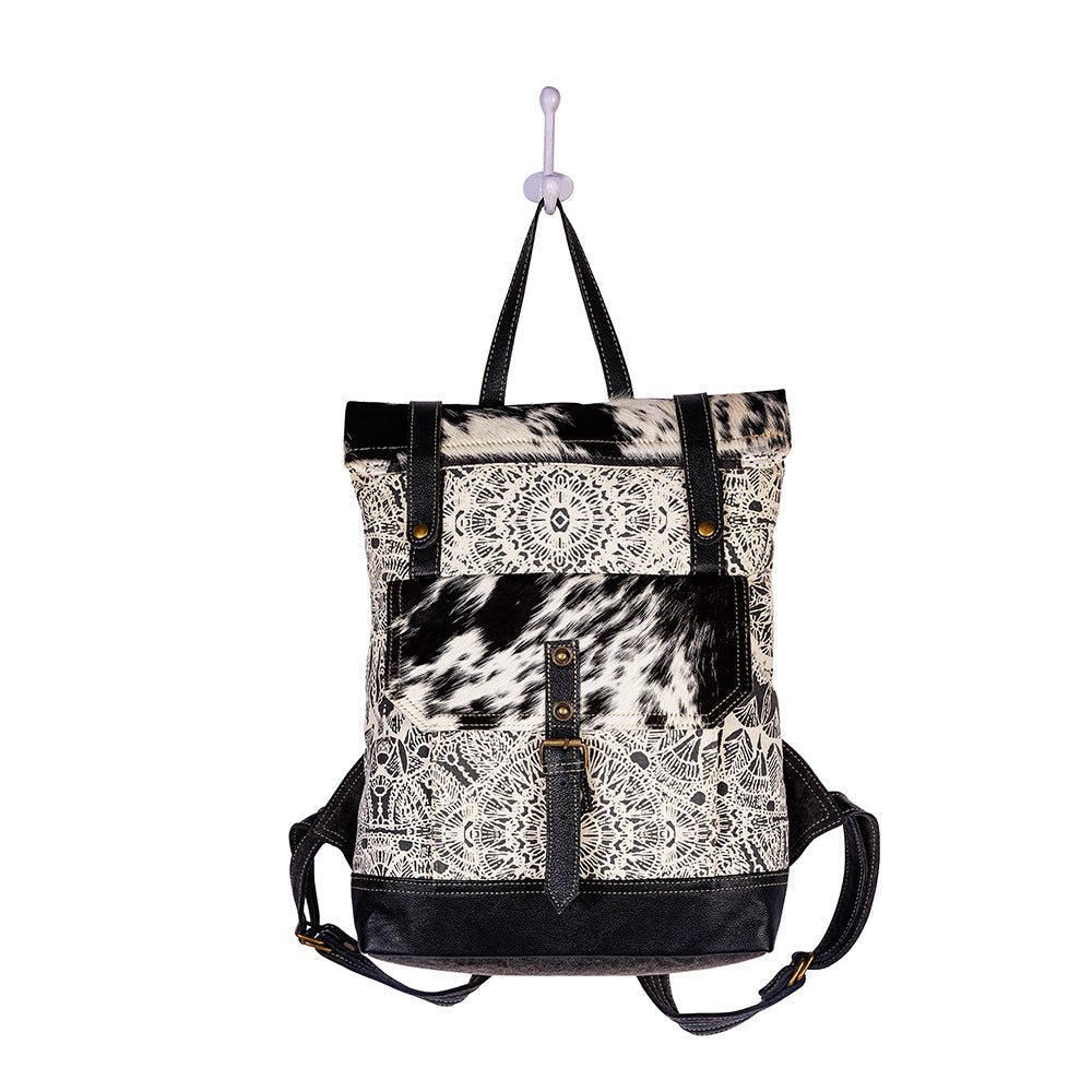 Le Medallion Rider Backpack In Black - Myra USA
