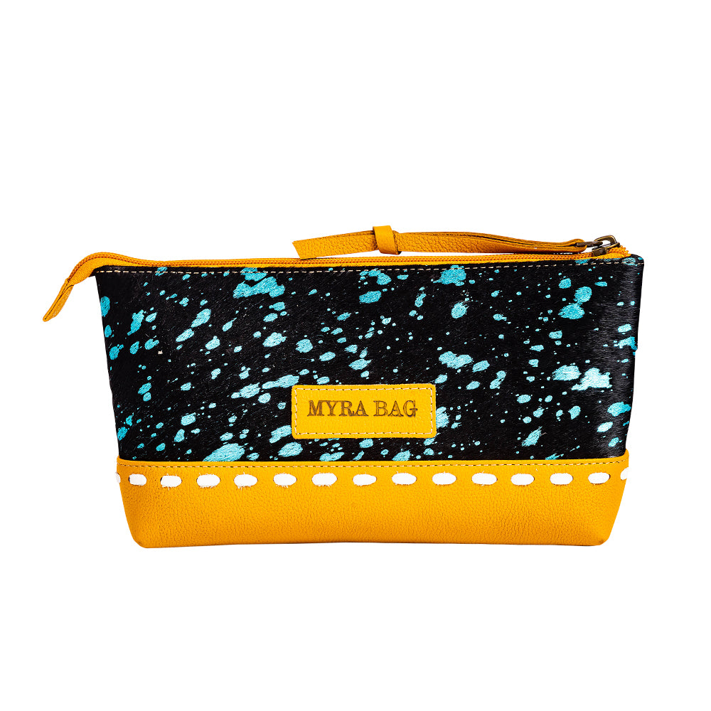 Skyviews Pouch in Yellow - Myra USA