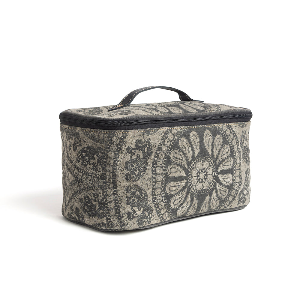 Carmela Toiletries Bag - Myra USA