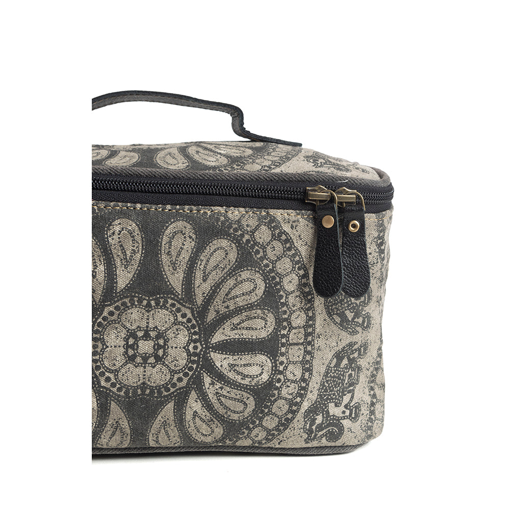 Carmela Toiletries Bag - Myra USA