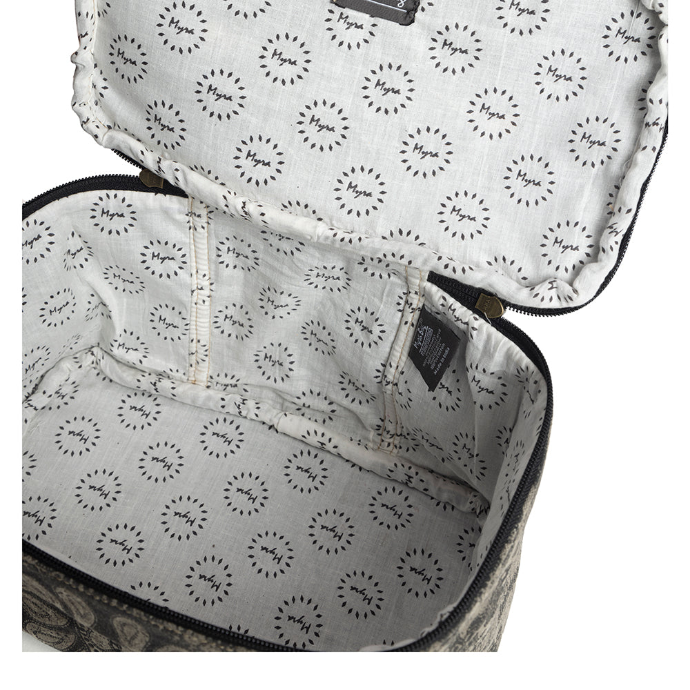 Carmela Toiletries Bag - Myra USA