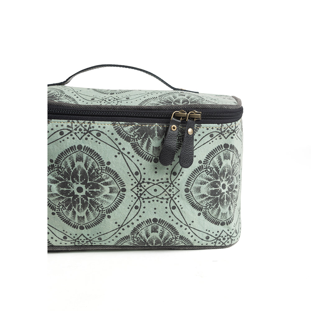 Pilar Pram Toiletries Bag - Myra USA