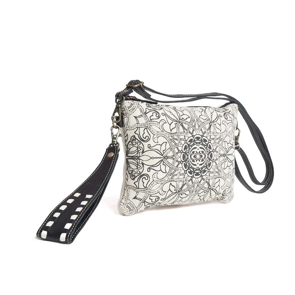 Isla Belt Bag - Myra USA