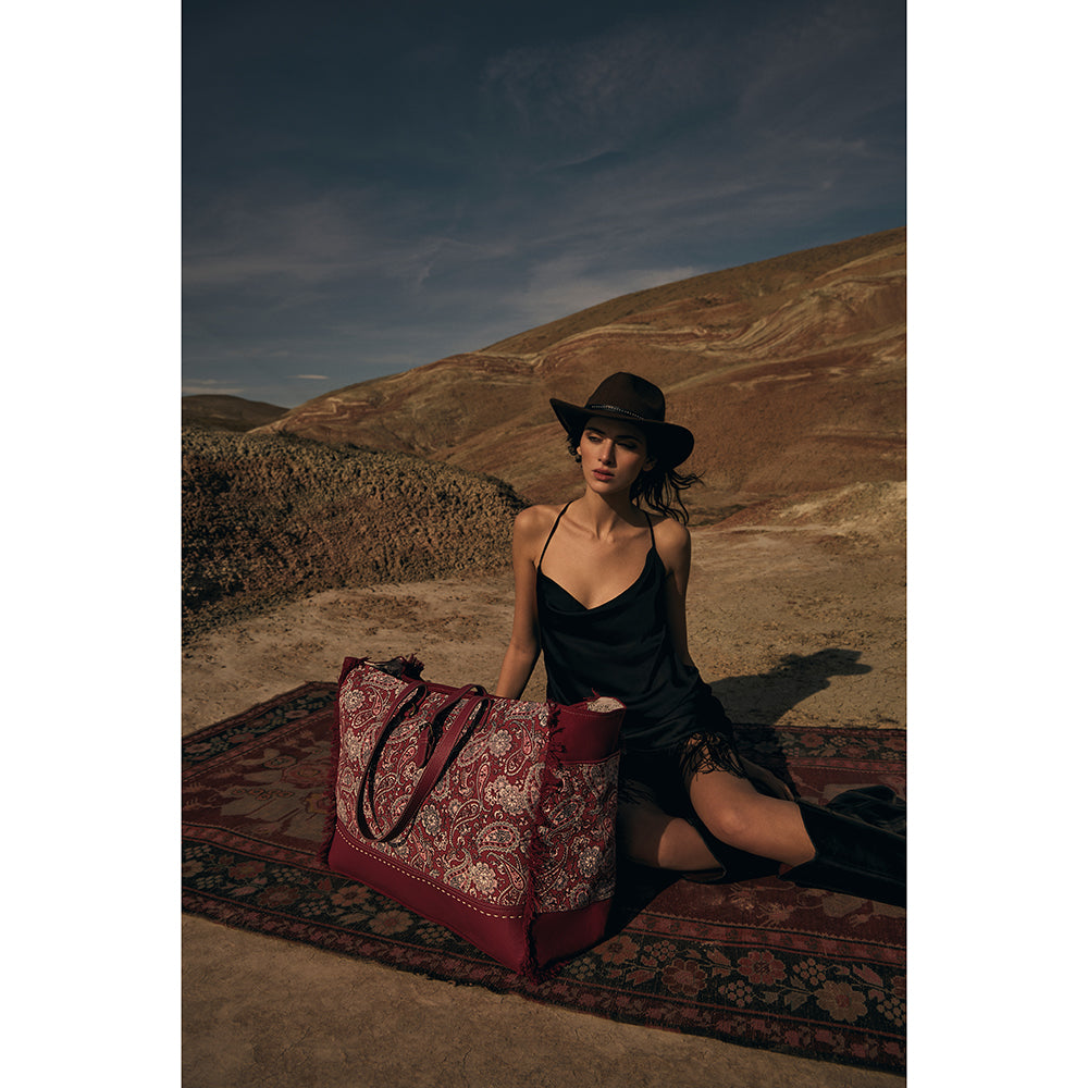 Amora Pais Weekender Bag - Myra USA