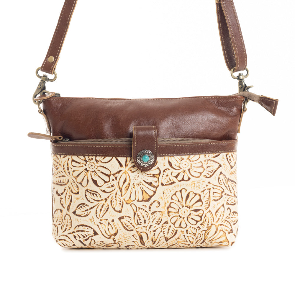 Fennington Leather Bag in Ivory - Myra USA