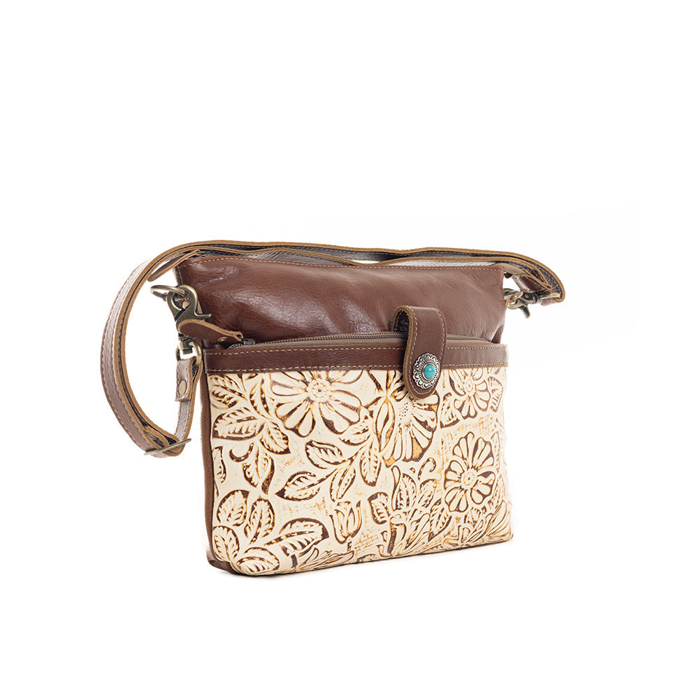 Fennington Leather Bag in Ivory - Myra USA
