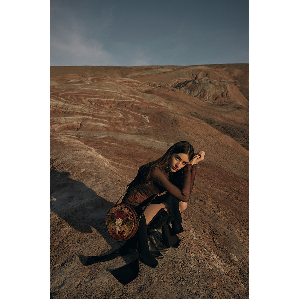 Winds of the Rose Round Bag - Myra USA
