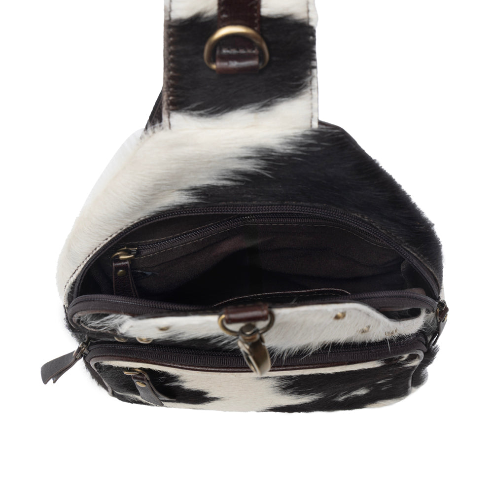 Jimson's Pass Sling Bag - Myra USA