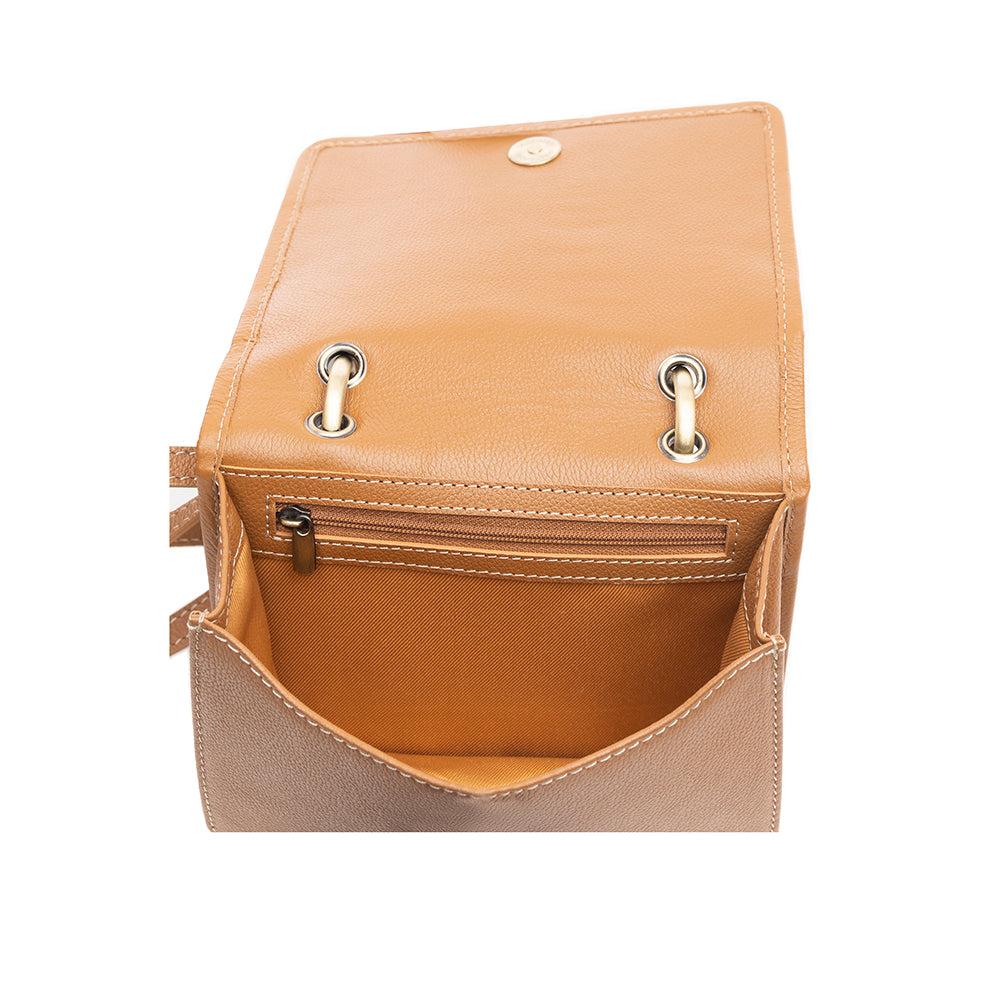 Breeze Wind Hand-Tooled Bag - Myra USA