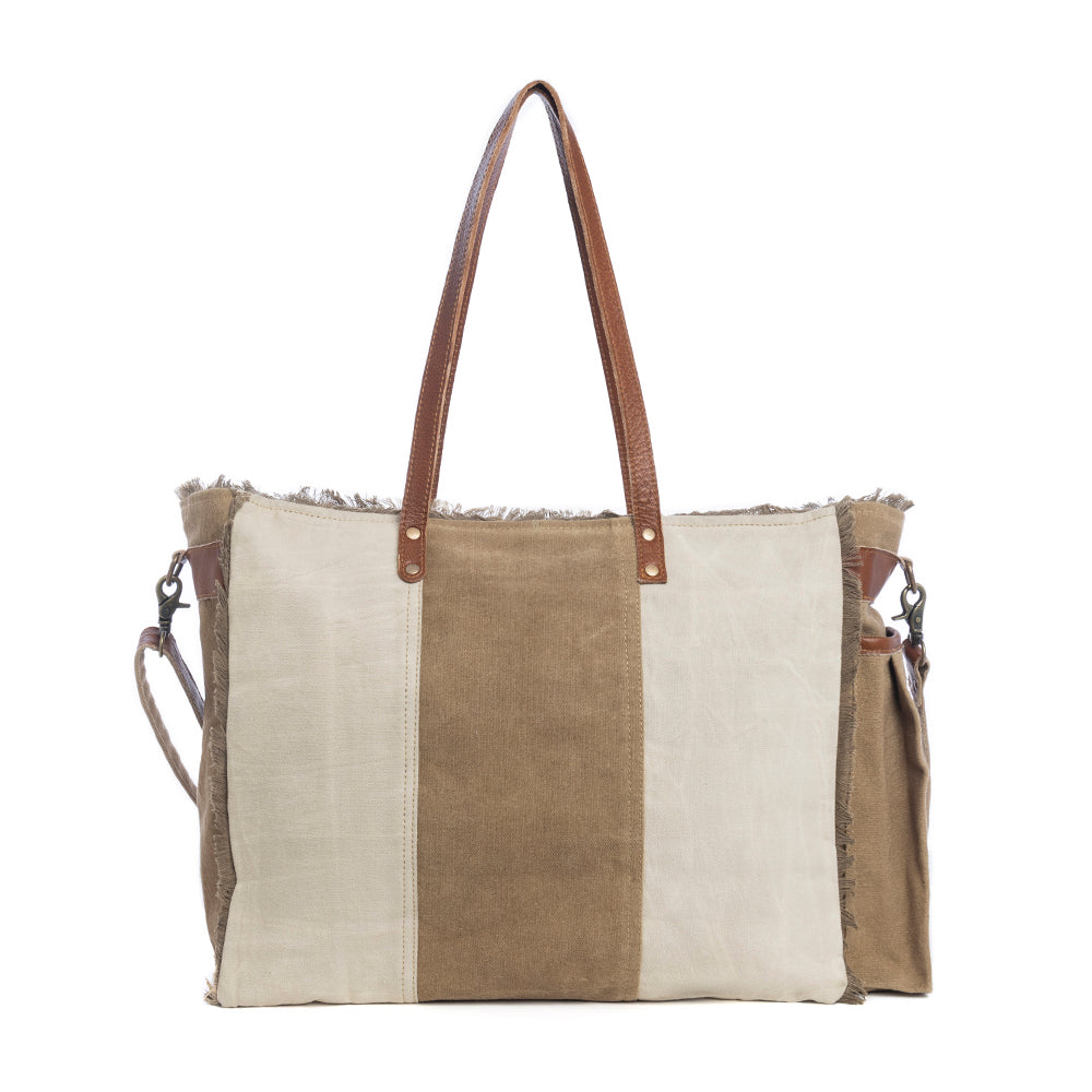 Queen Creek Weekender Bag in Sandstone - Myra USA