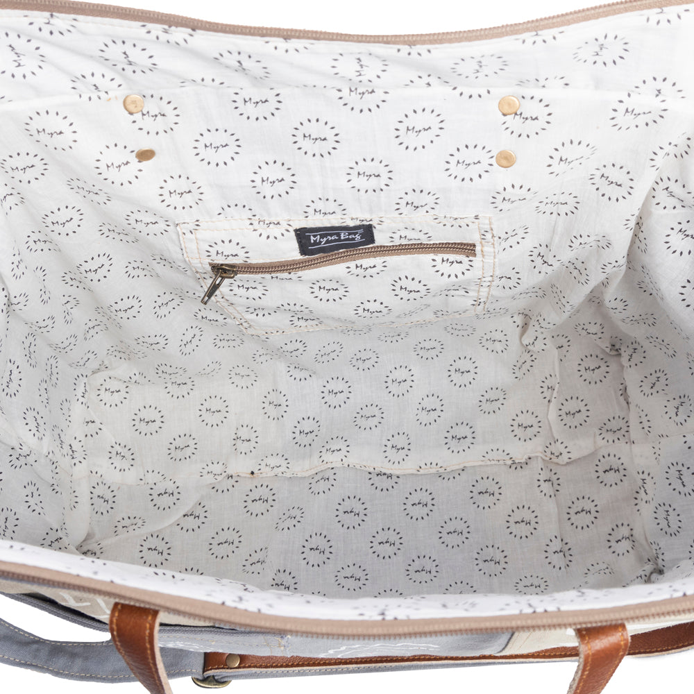 Queen Creek Weekender Bag in Sky Blue - Myra USA