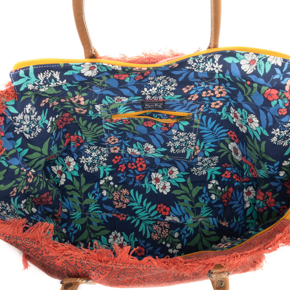 Triple Fork Ranch Weekender Bag in Scarlet - Myra USA