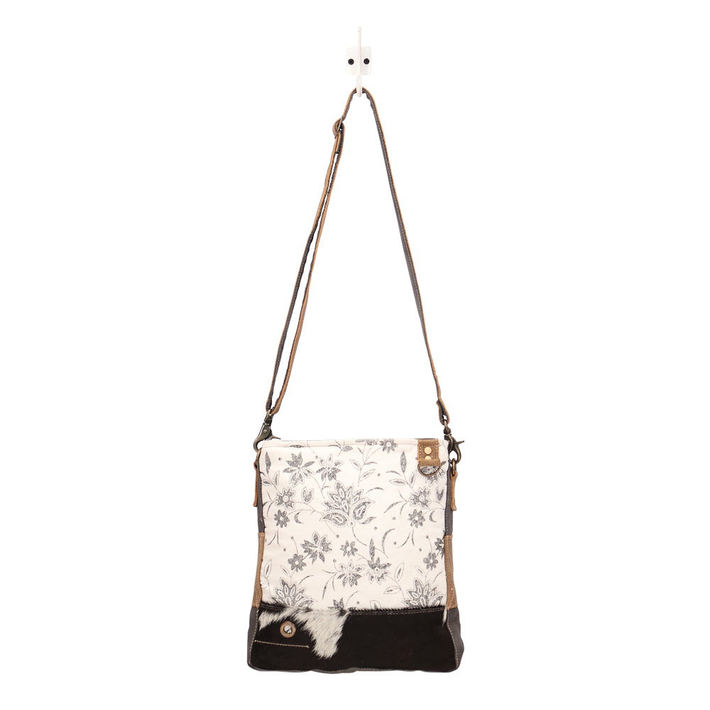 Albino Shoulder Bag - MyraUSA