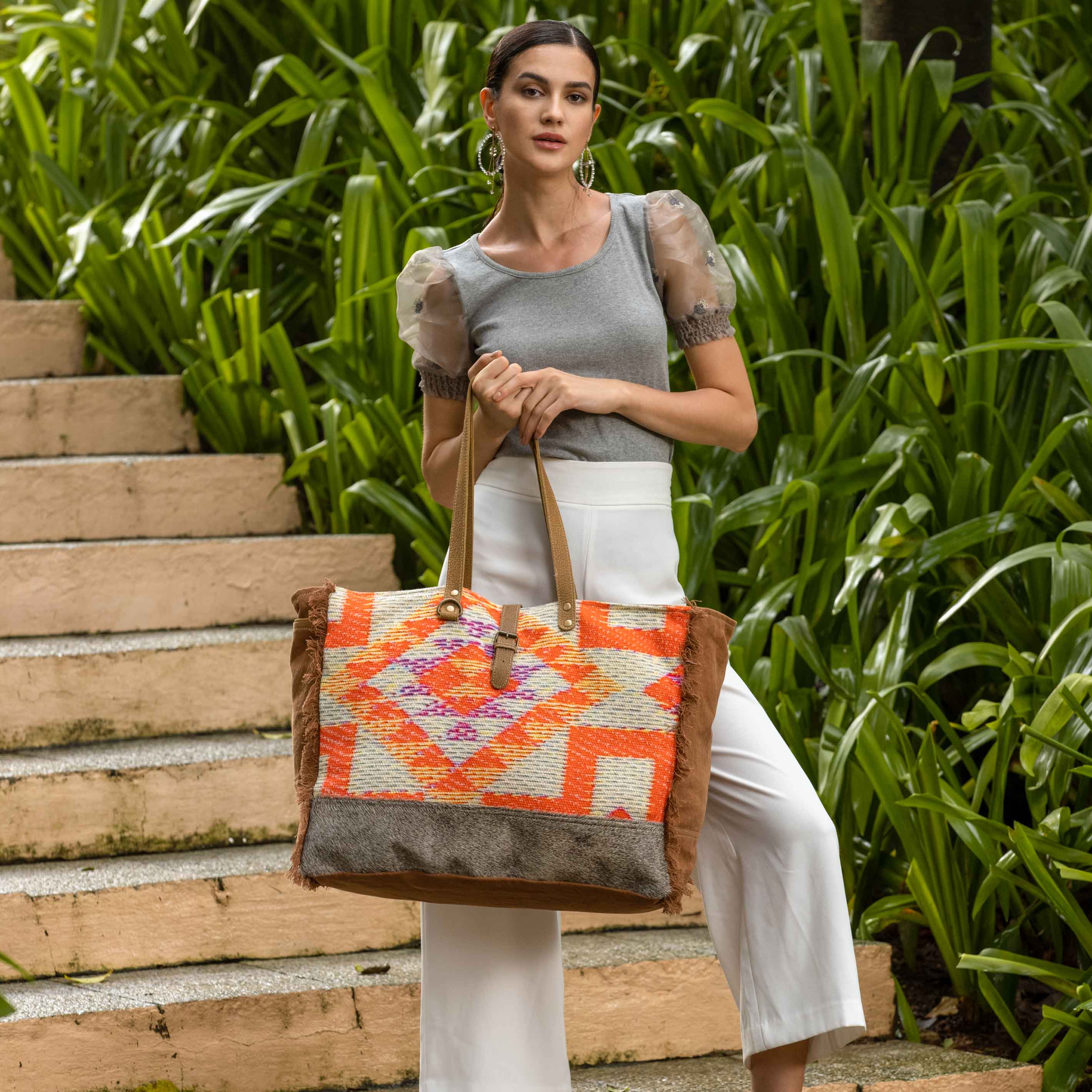 BRIGHT SIGHT WEEKENDER BAG - MyraUSA