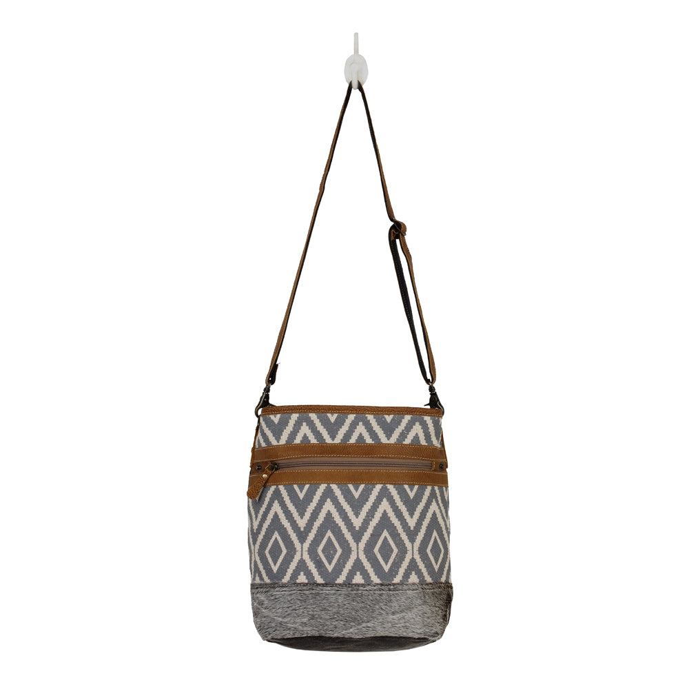 ASSURANCE SHOULDER BAG - MyraUSA