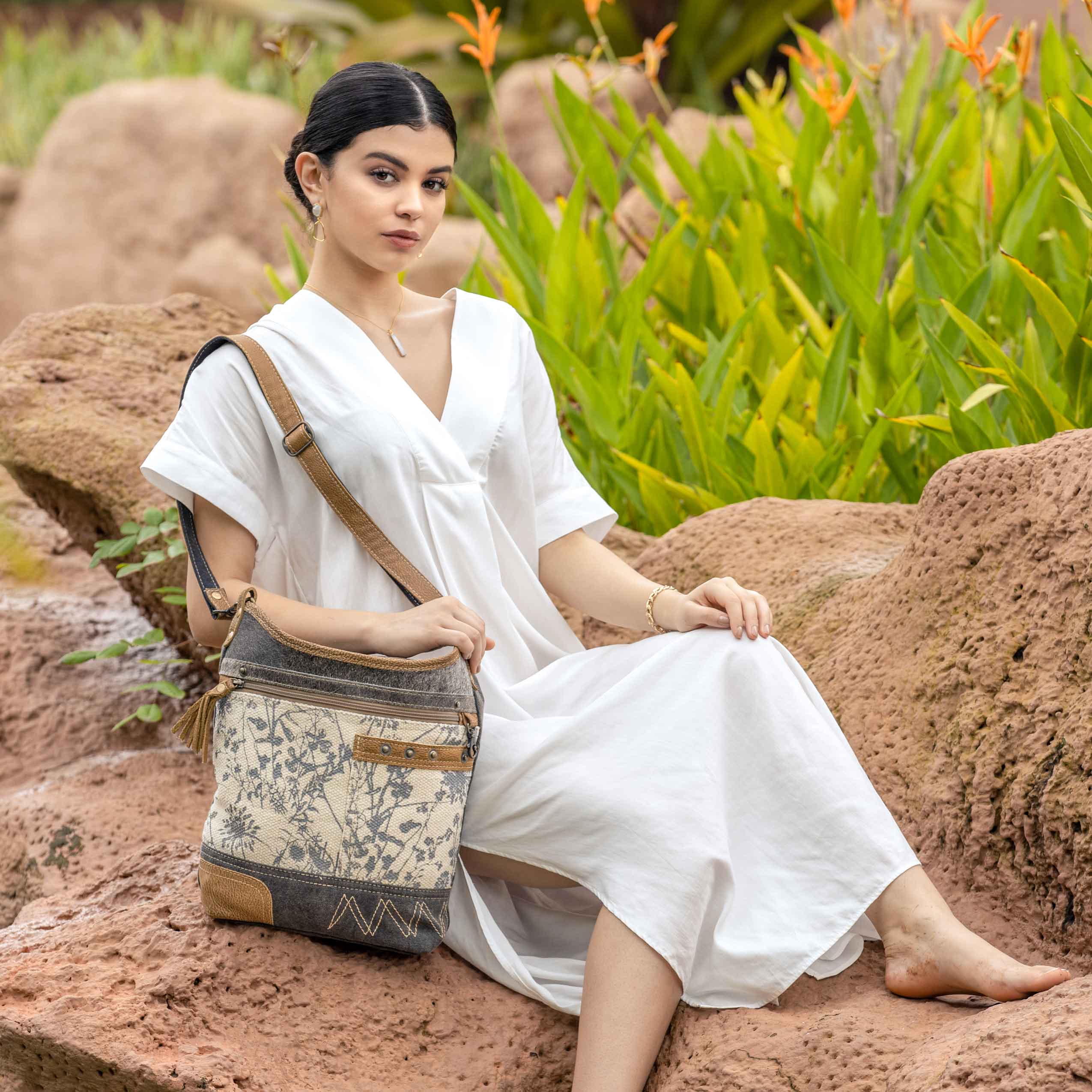 MILESTONE SHOULDER BAG - MyraUSA