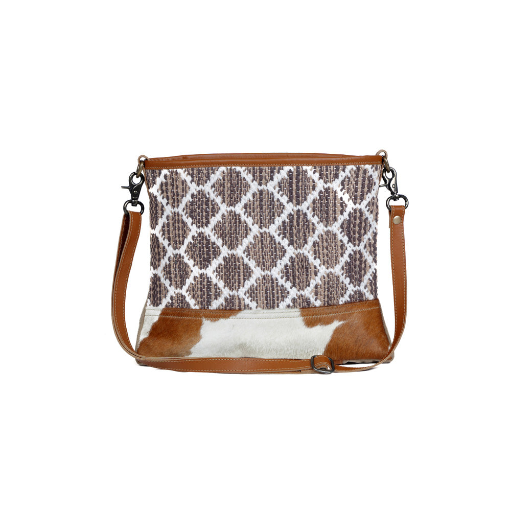 Wave-Like Shoulder Bag - Myra USA