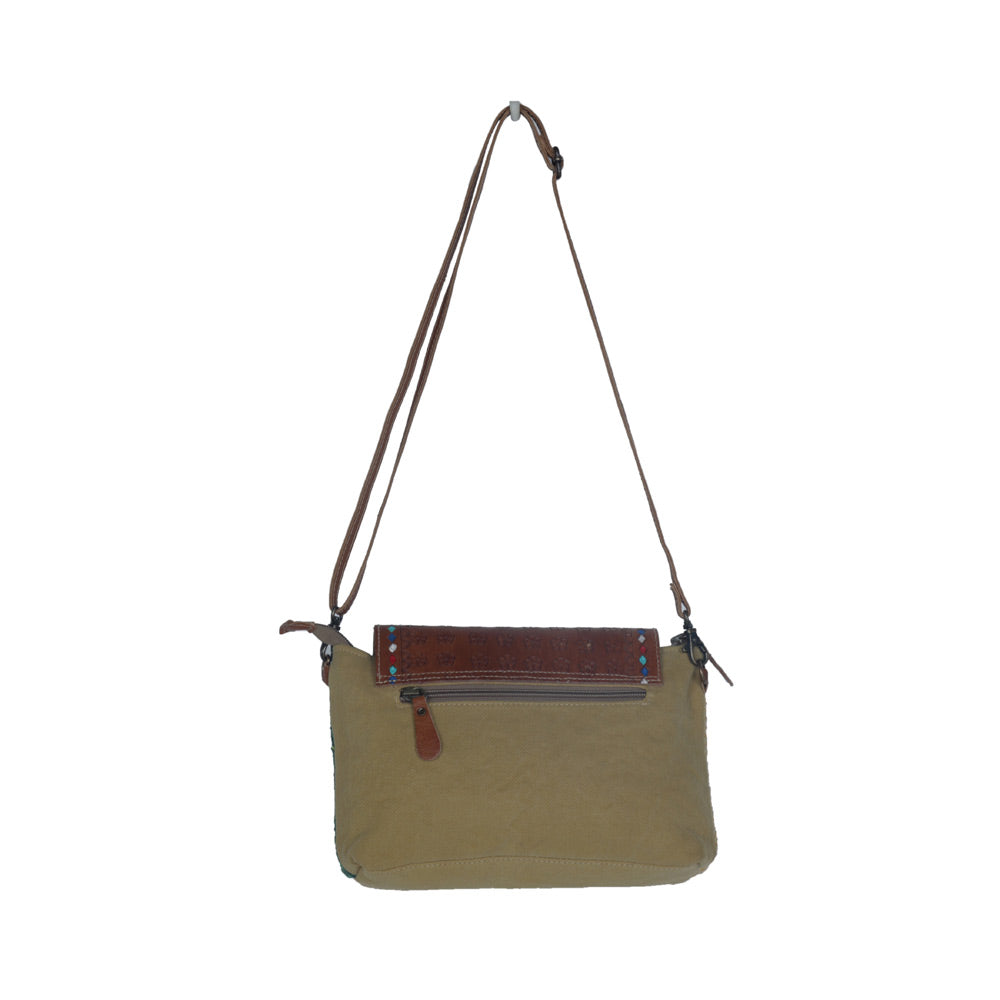 Beamy Rays Hand-Tooled Bag. - Myra USA