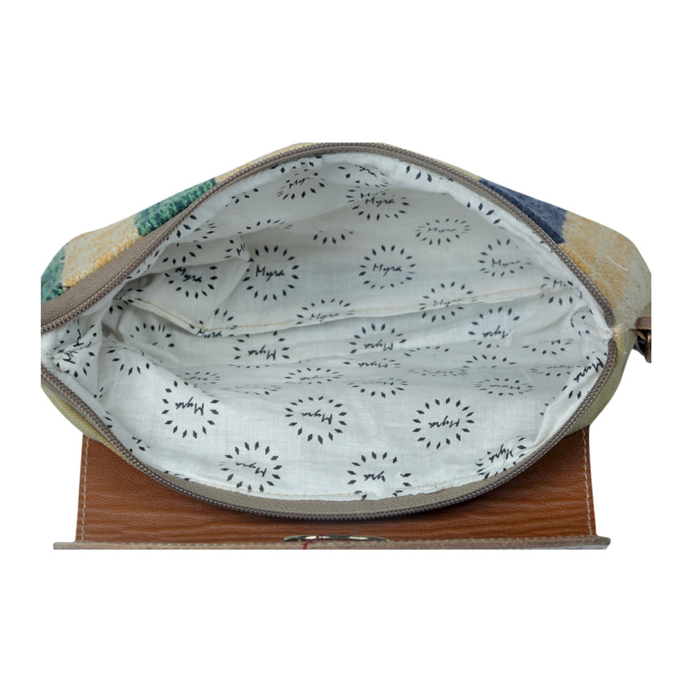 Beamy Rays Hand-Tooled Bag. - Myra USA