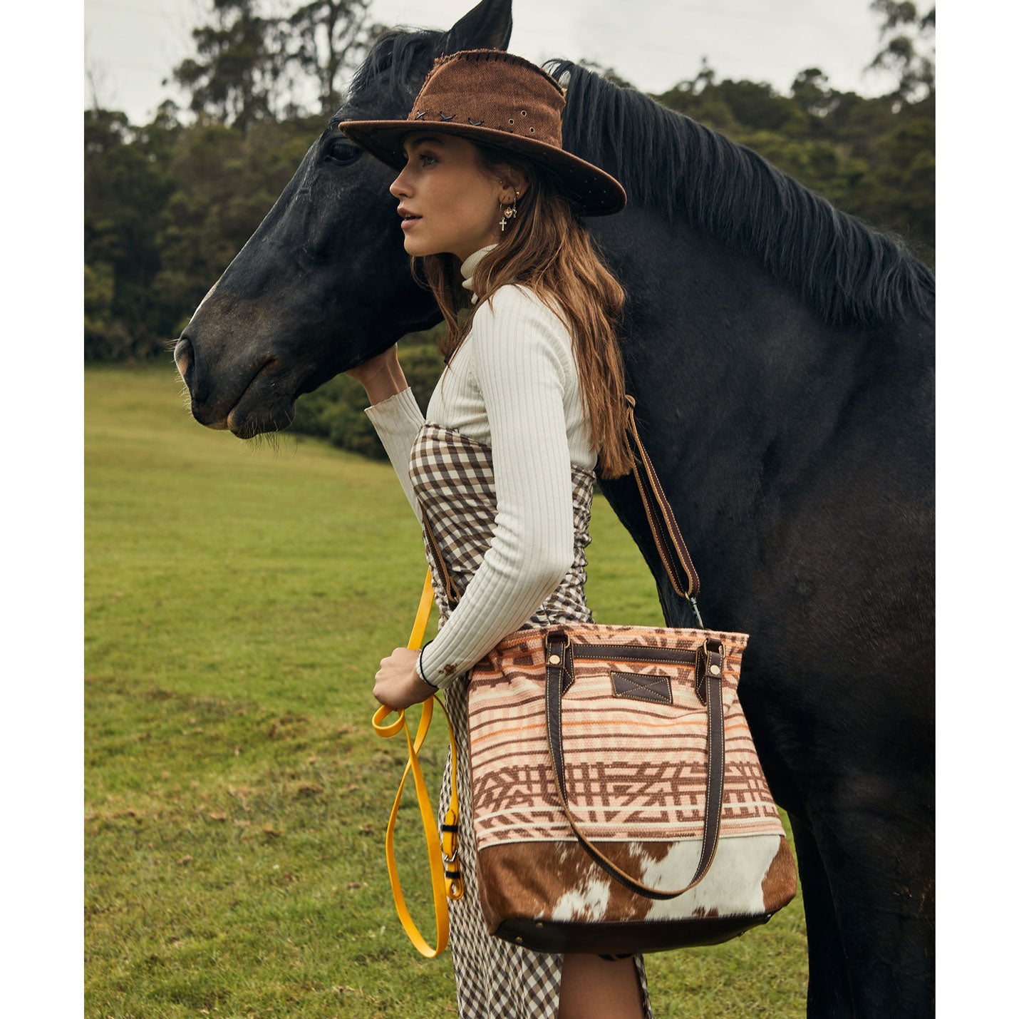 Changing Corals Tote Bag - MyraUSA