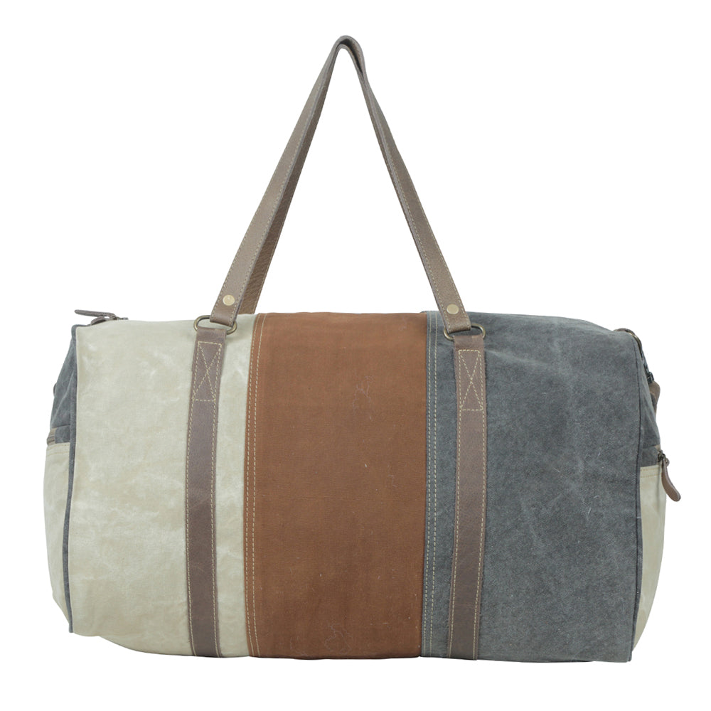 Neutral aesthetic traveller bag - MyraUSA