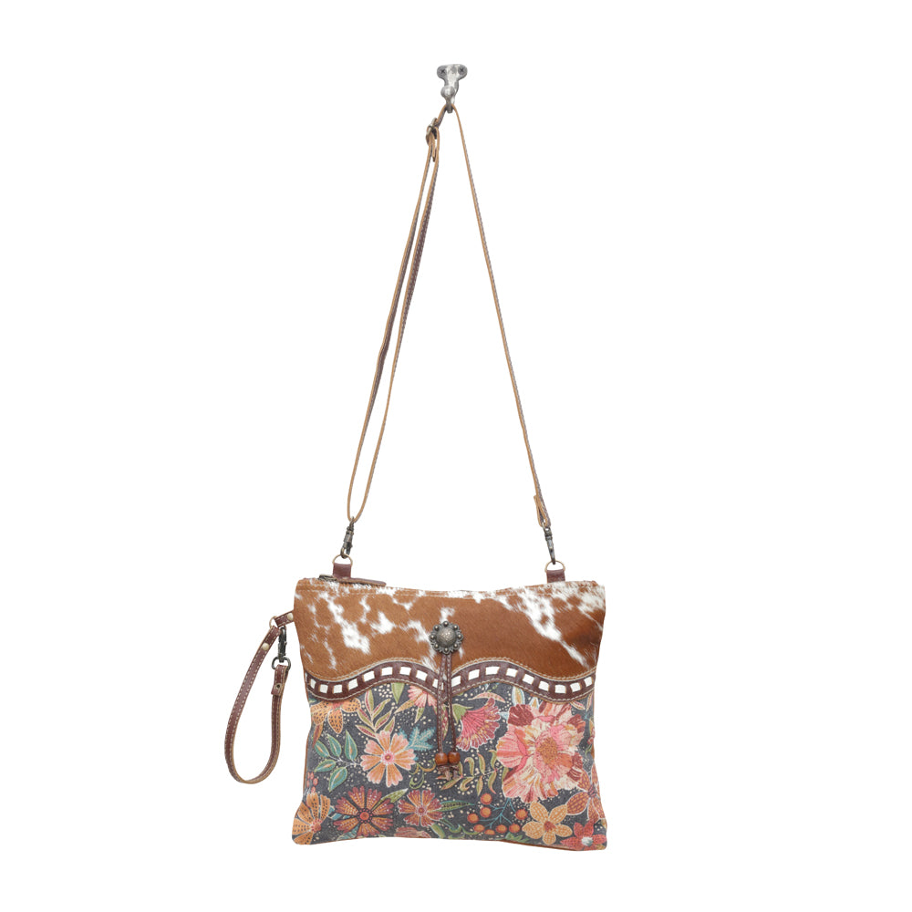 Dusa Small & Crossbody Bag - MyraUSA
