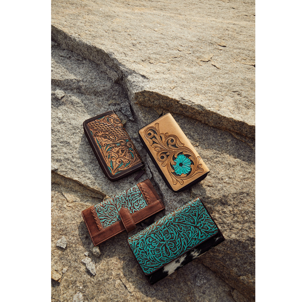 Blue Bloom Wallet - MyraUSA