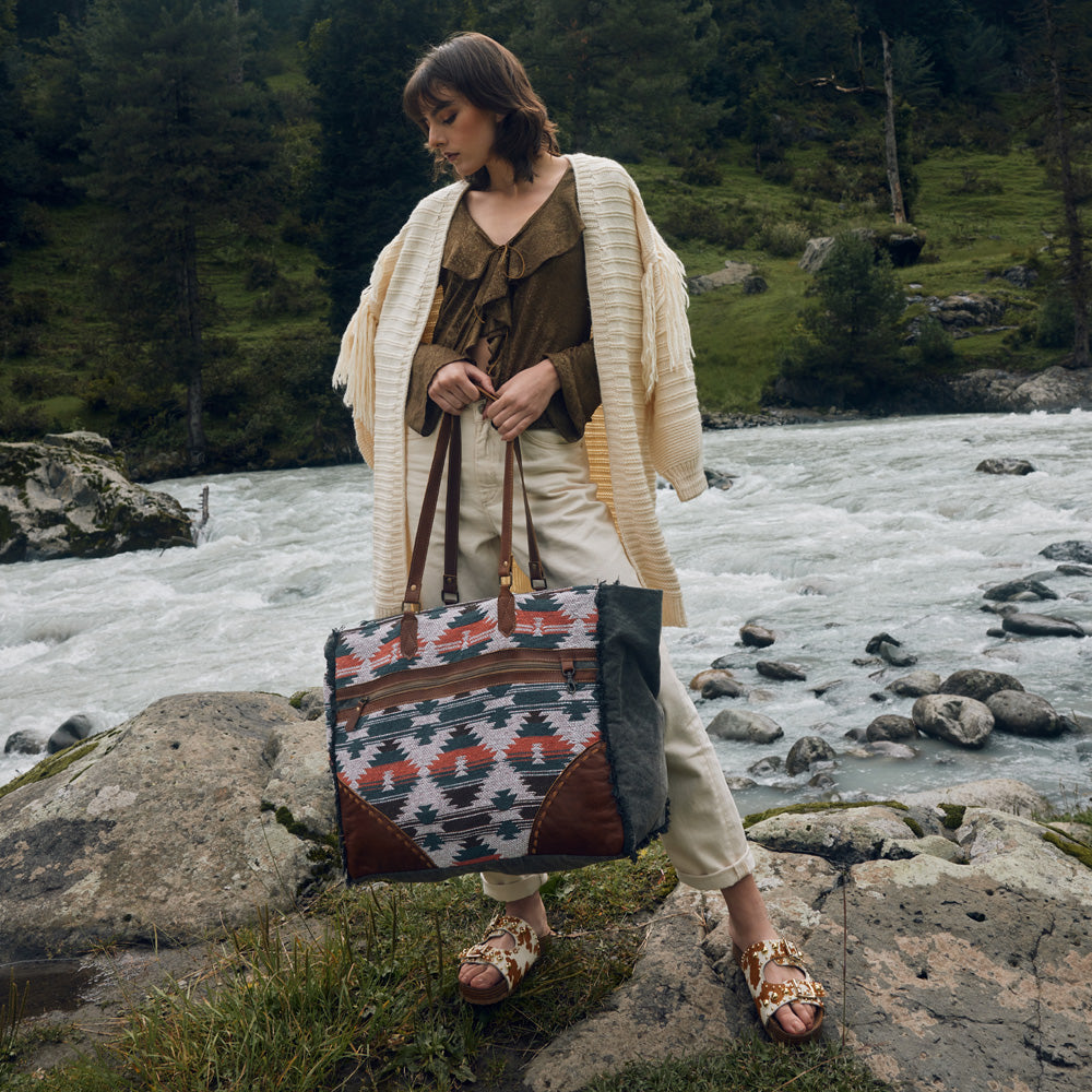 JOLIE WEEKENDER BAG - MyraUSA