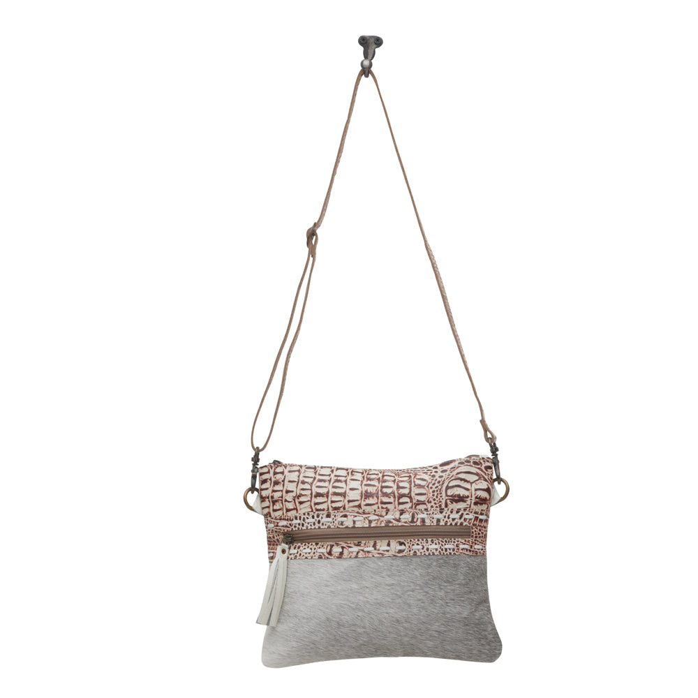SMOKEY BLAZE LEATHER & HAIRON BAG - MyraUSA