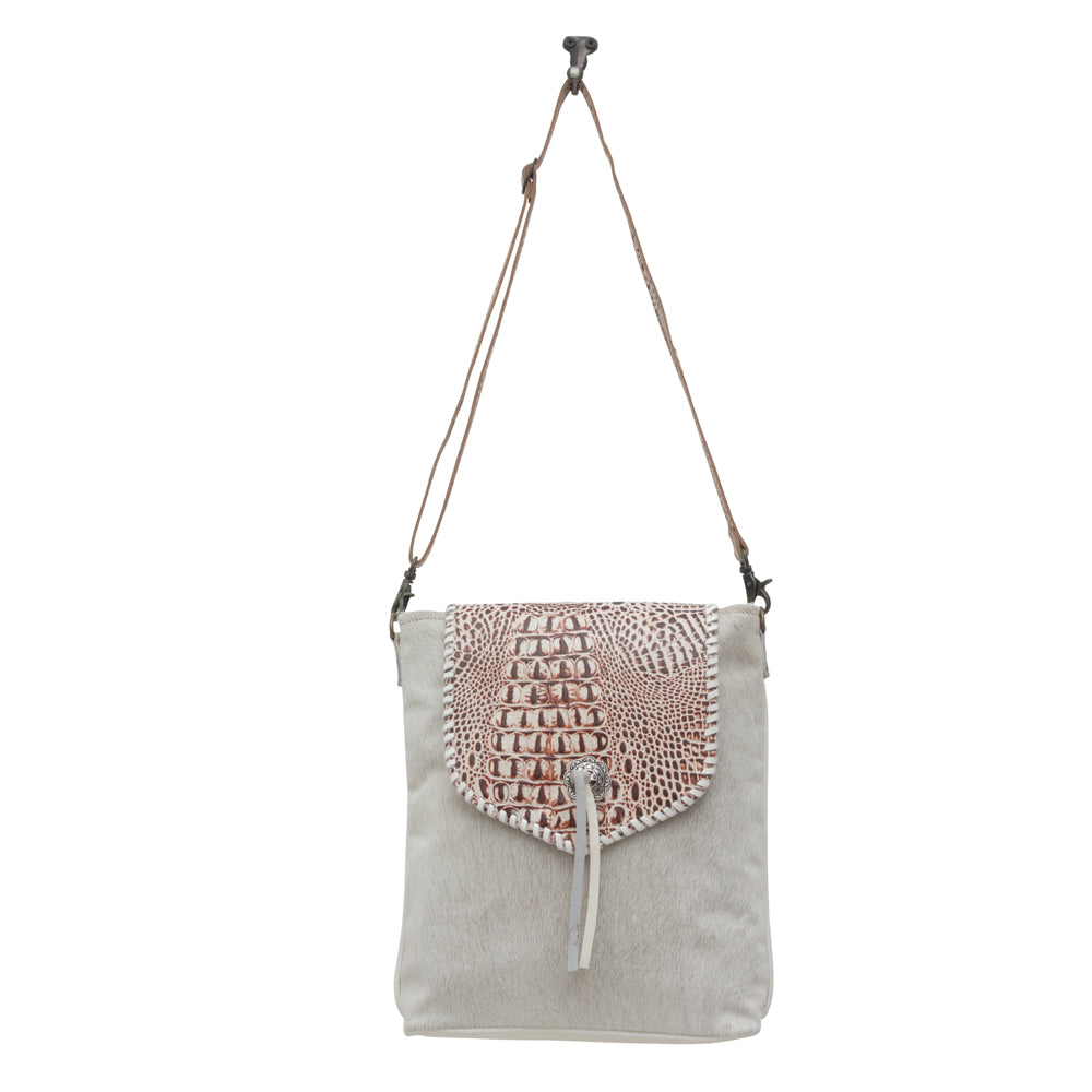 SMOKEY AZTECA LEATHER & HAIRON BAG - MyraUSA