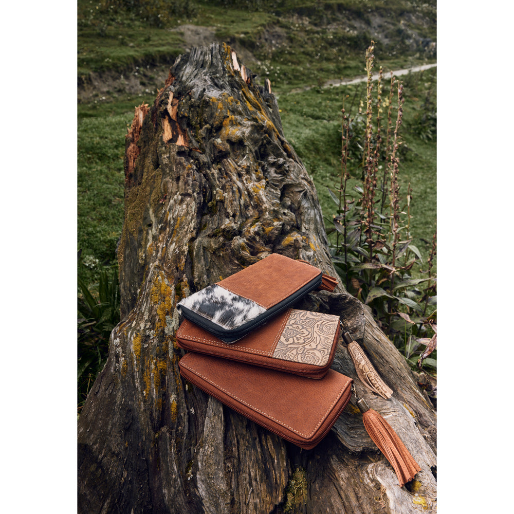 ADMIRE WALLET - MyraUSA