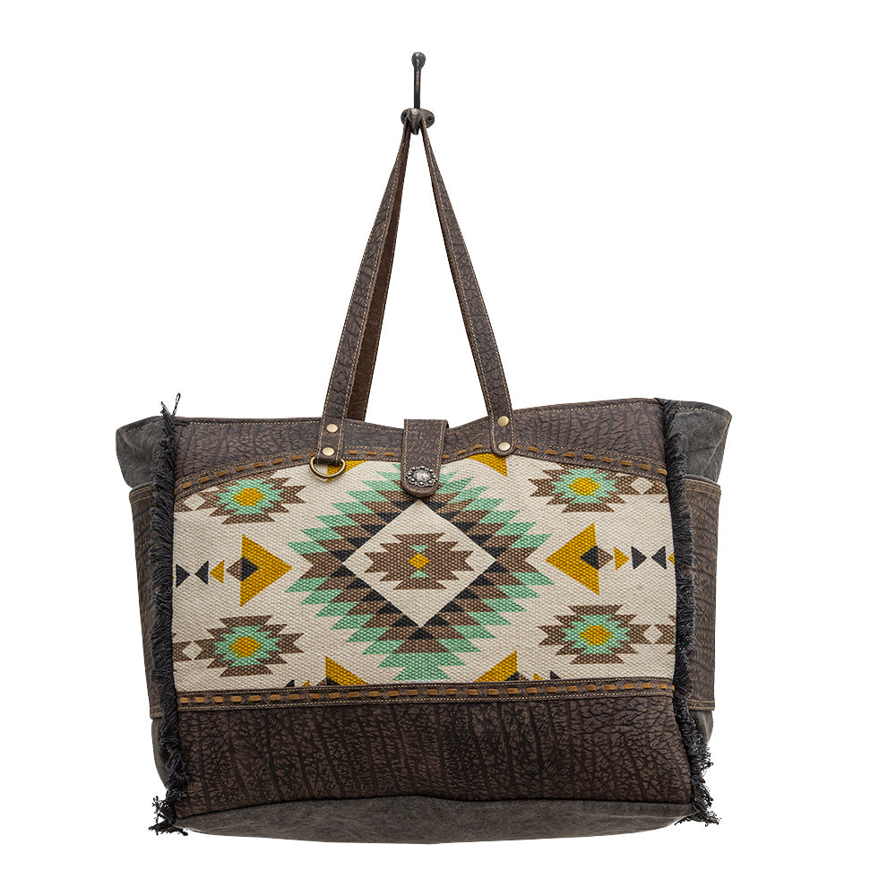 Flatey Weekender Bag - MyraUSA