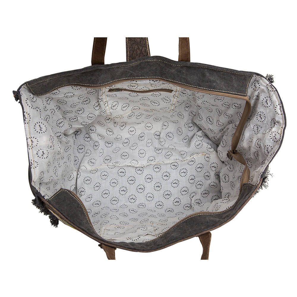 Flatey Weekender Bag - MyraUSA