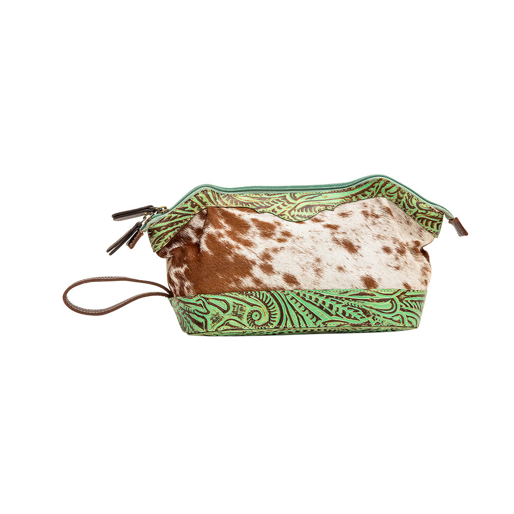 Akintomide MAKE-UP KIT - MyraUSA