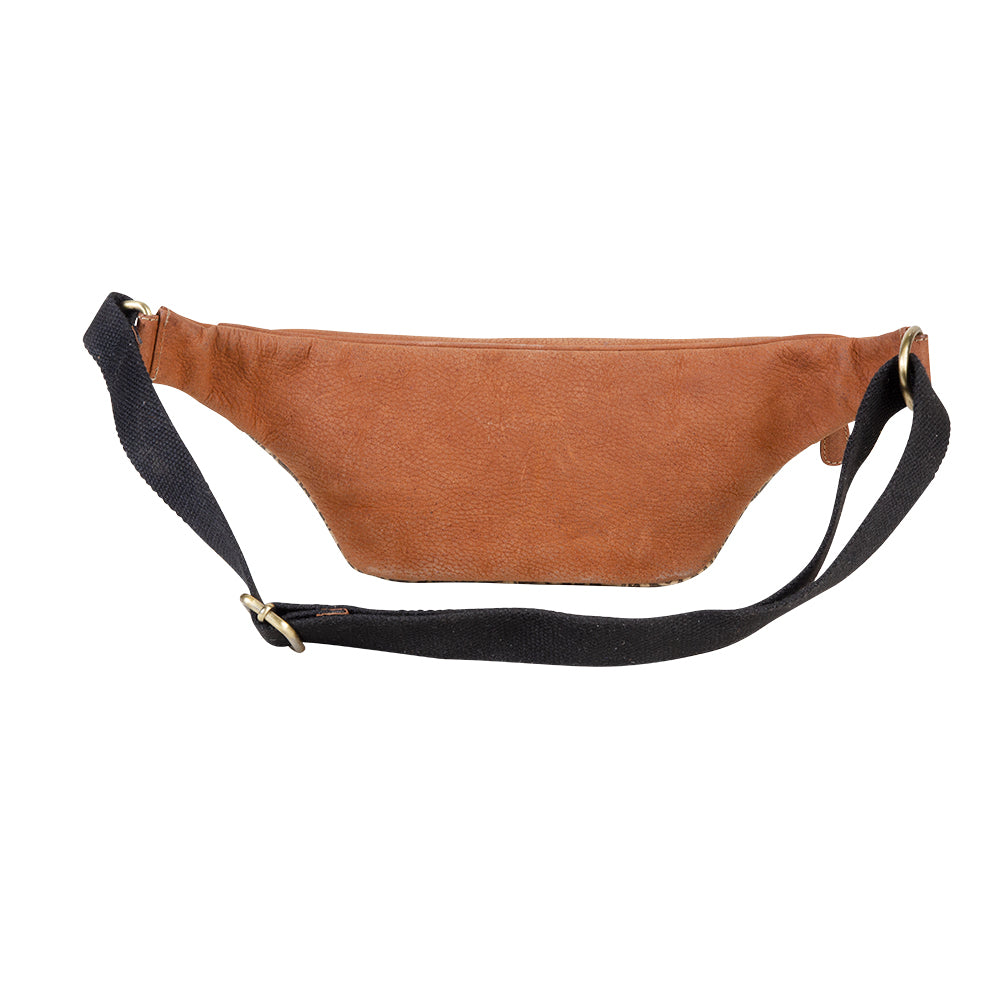 Flukey Small & CrossBody Bag - MyraUSA