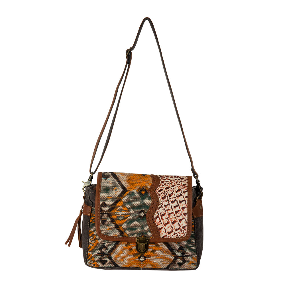 Seneca Falls Messenger Bag - Myra USA
