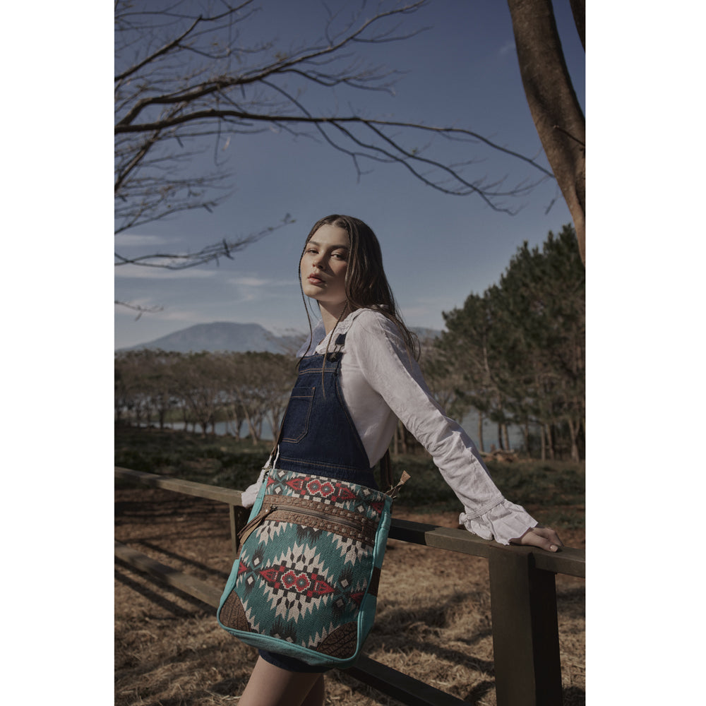 Tribe Of The Sun Splendor Shoulder Bag - Myra USA