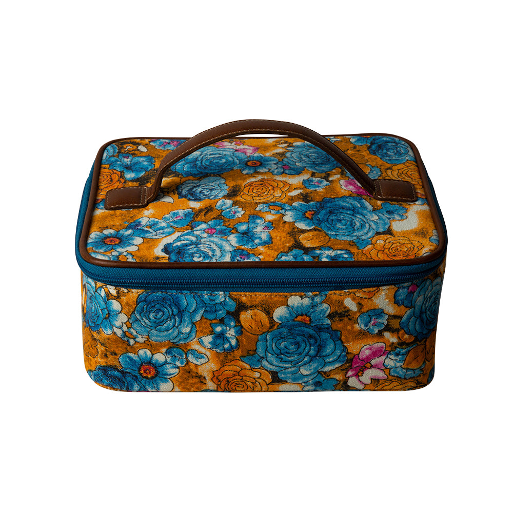 Crest Blooms Make-up Kit - Myra USA