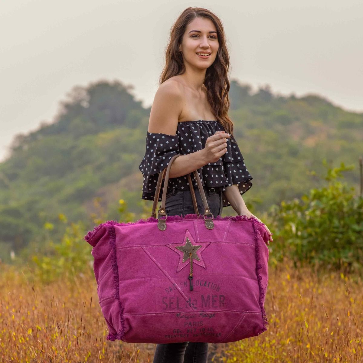 Popping Pink Weekender Bag - MyraUSA