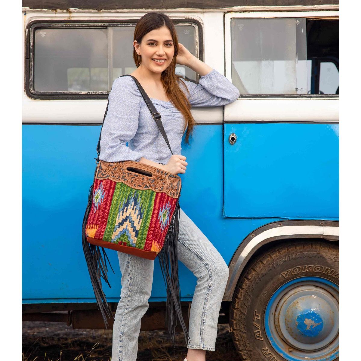 JARDIN HAND TOOLED BAG - Myra USA