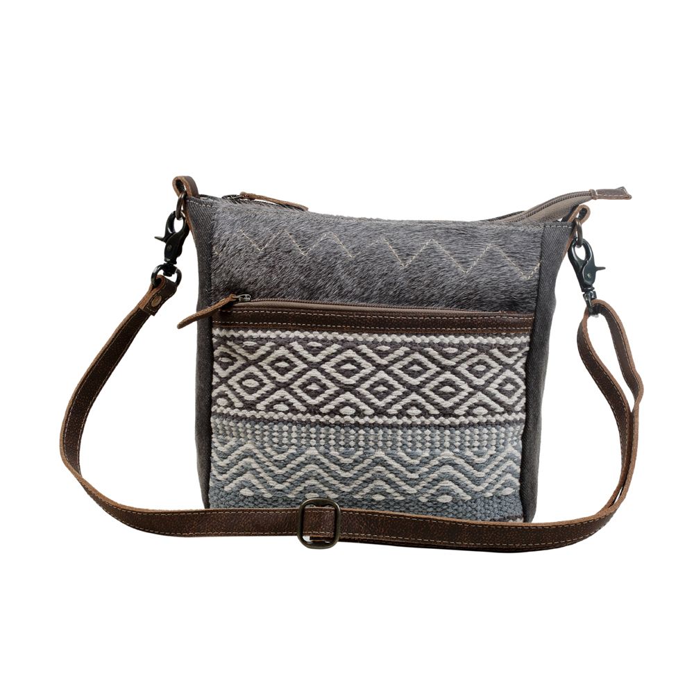 CHEVRON PATTERNED CROSS BODY BAG - Myra USA