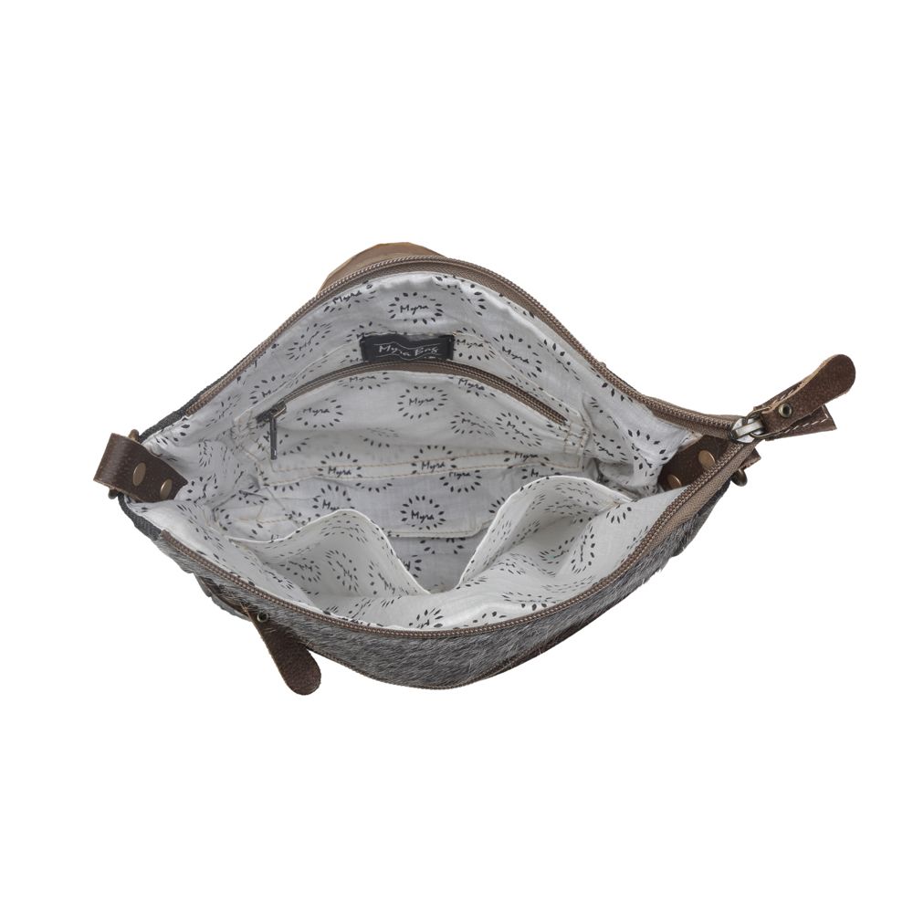 CHEVRON PATTERNED CROSS BODY BAG - Myra USA